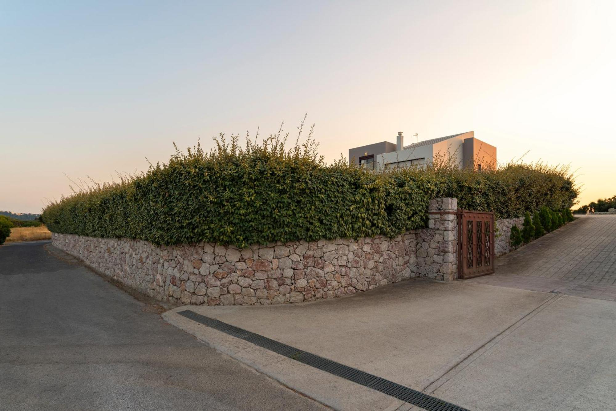 Ethereum Villa Asgourou